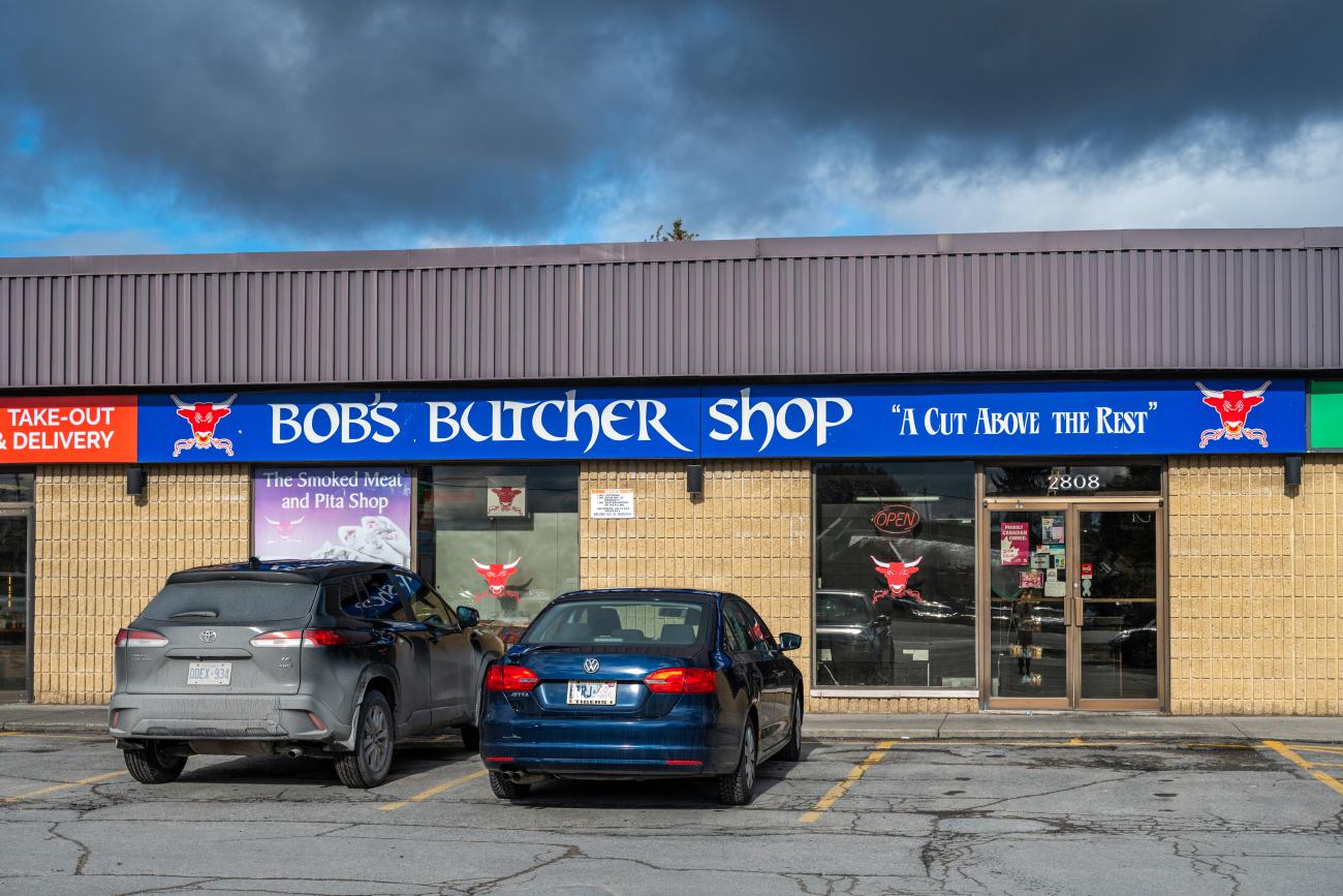 For top-quality meats and personalized service, Kingston, Ontario is home to several excellent butchers. In the city’s west end, favourites like Bob's Butcher Shop, Pig &amp; Olive, and Brothers' Meats offer fresh cuts, specialty items, and expert guidance for all your cooking needs.